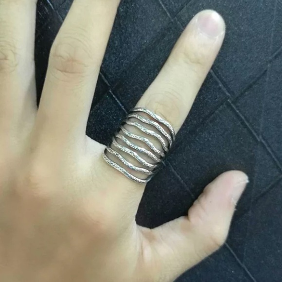 STERLING SILVER ENGRAVED RING PEBBLE STONE RING - Picture 2 of 6